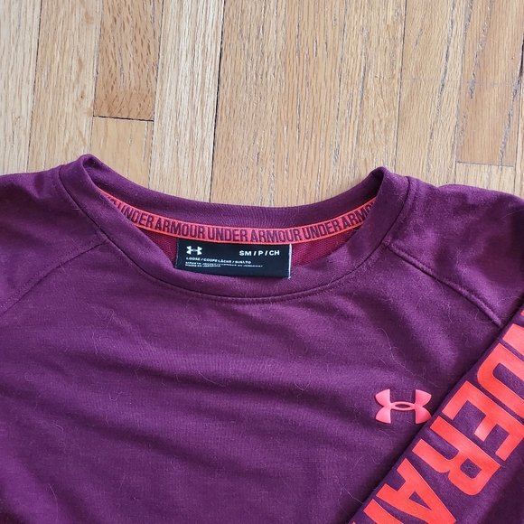 Under Armor long sleeve - Picture 2 of 2